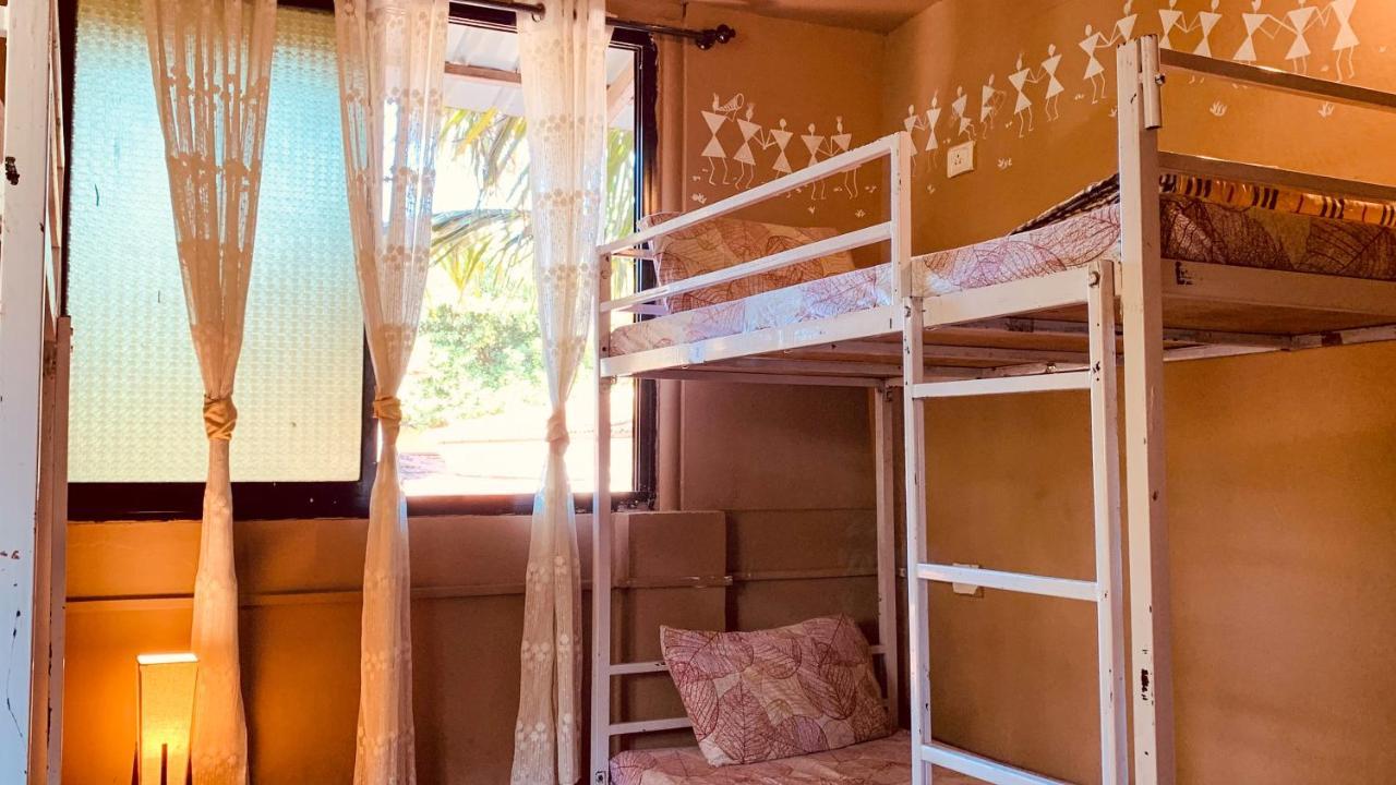 Rootsvilla Vagator - Longstays, Coworking Backpacker'S Hostel المظهر الخارجي الصورة